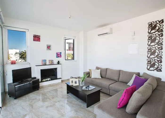 Perle Pe16 By Interhome