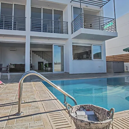 Vakantiehuis Perle Pe16 By Interhome *